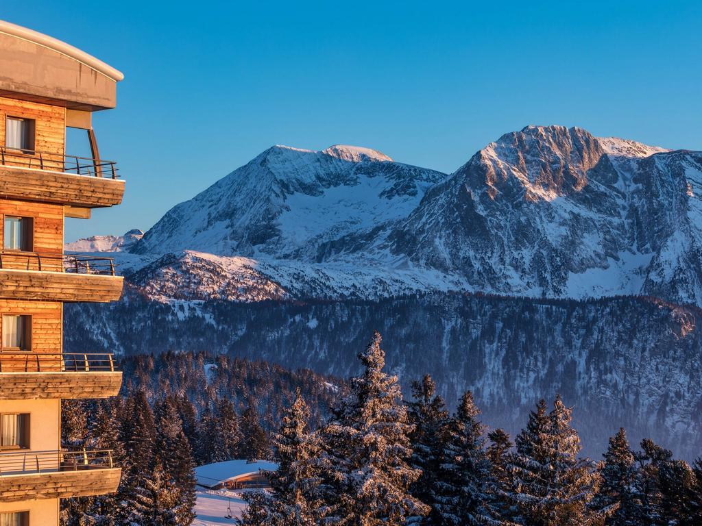 Ecrin Des Neiges Aparthotel Chamrousse Bagian luar foto