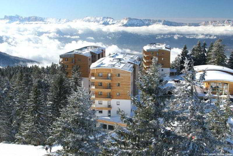 Ecrin Des Neiges Aparthotel Chamrousse Bagian luar foto