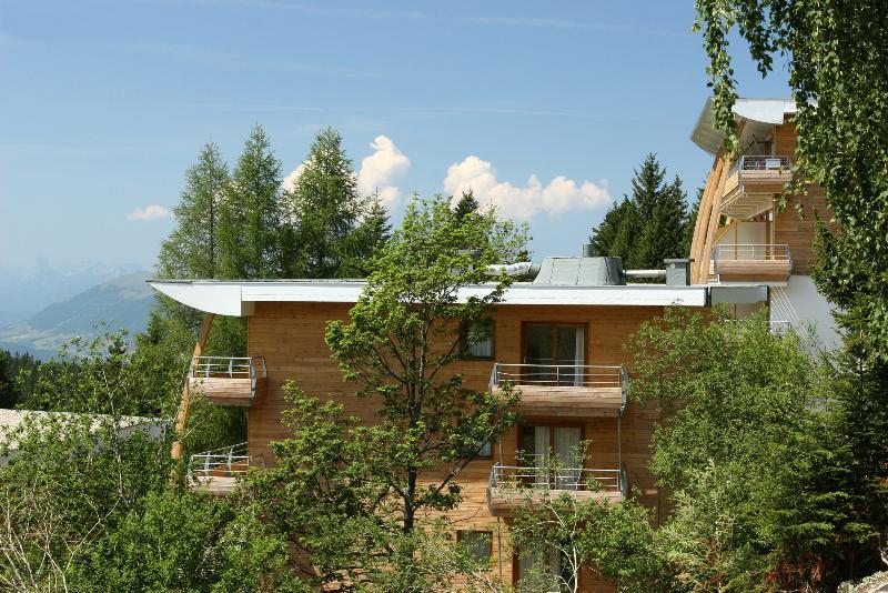 Ecrin Des Neiges Aparthotel Chamrousse Bagian luar foto