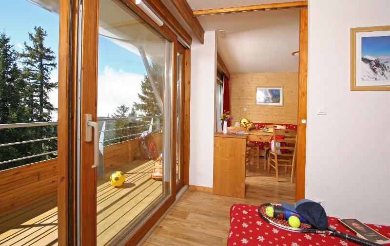Ecrin Des Neiges Aparthotel Chamrousse Bagian luar foto